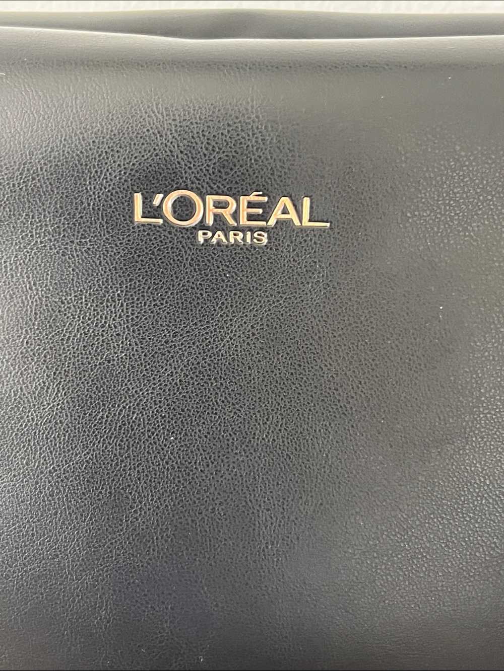 L'Oréal Paris cosmetics pouch - Picture 2 of 6